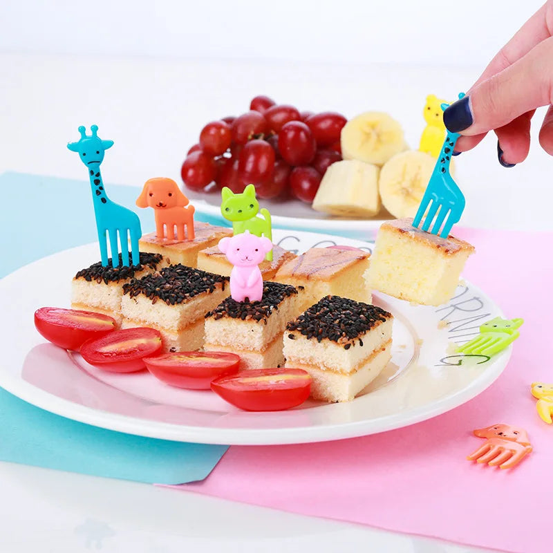 Garfo de frutas dos desenhos animados 40 peças para crianças bolo palito de frutas mini garfo animal grau alimentício plástico bento almoço bento acessórios decoração festa